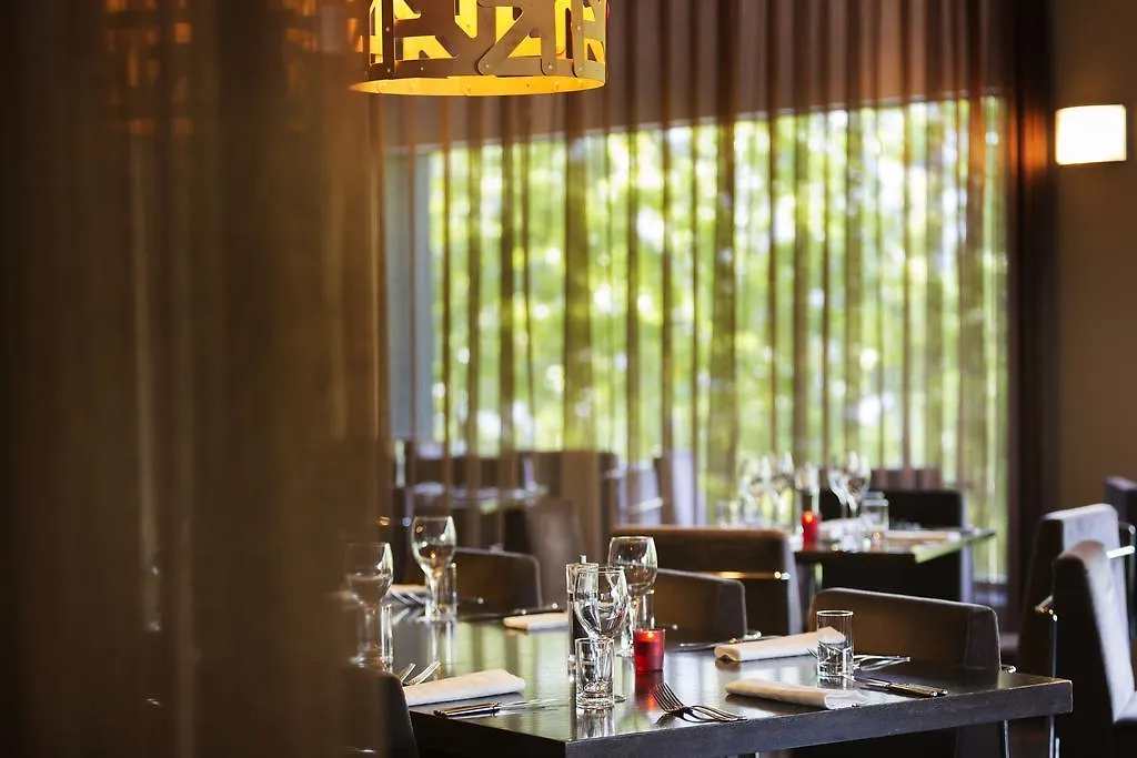 Novotel Canberra 4*,  Australia